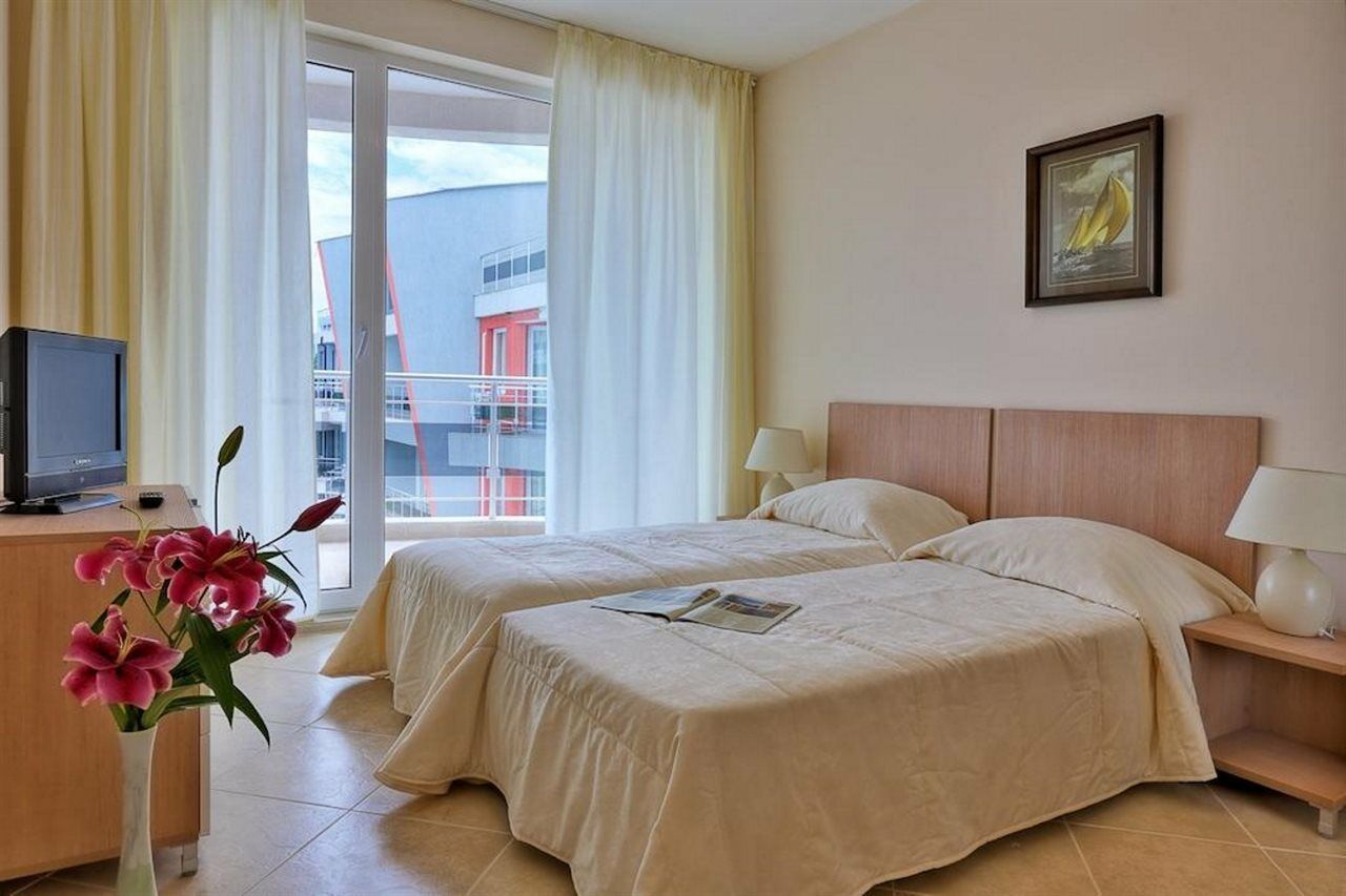 Emberli Aparthotel Lozenets Esterno foto