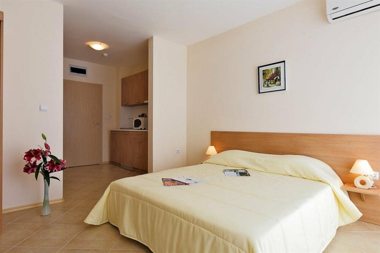 Emberli Aparthotel Lozenets Esterno foto