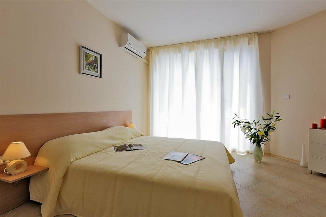 Emberli Aparthotel Lozenets Esterno foto